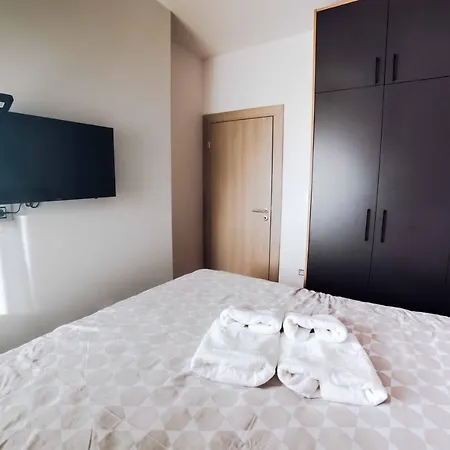 Pino Dorato زلاتيبور