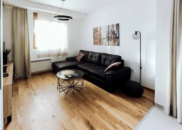 Pino Dorato Appartement *